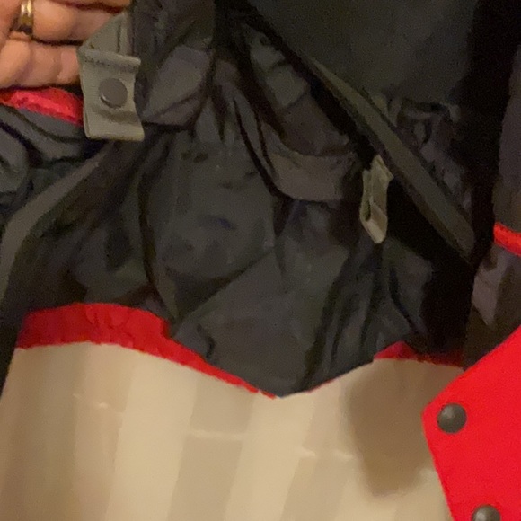 Red Burton Snowboard jacket, women’s Size M - Picture 5 of 15